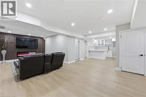 2202 Brookhaven Crescent Oakville ON L6M 5B8