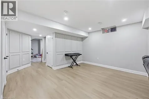 2202 Brookhaven Crescent Oakville ON L6M 5B8
