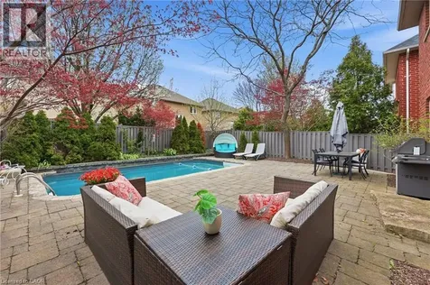 2202 Brookhaven Crescent Oakville ON L6M 5B8
