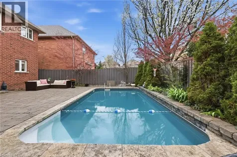 2202 Brookhaven Crescent Oakville ON L6M 5B8