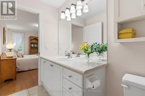 155 Steacy Gardens Brockville ON K6V 0B5