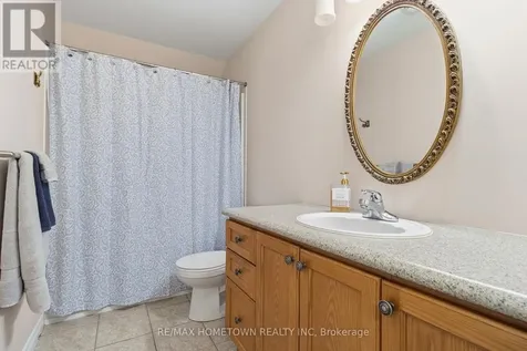 155 Steacy Gardens Brockville ON K6V 0B5