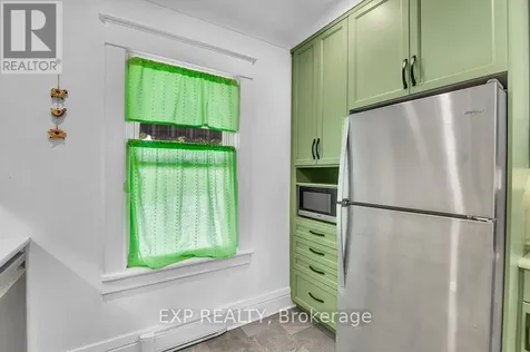 46 James Street East Brockville ON K6V 1K4