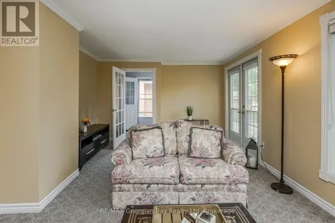 423 Ellen Street Midland ON L4R 2H7