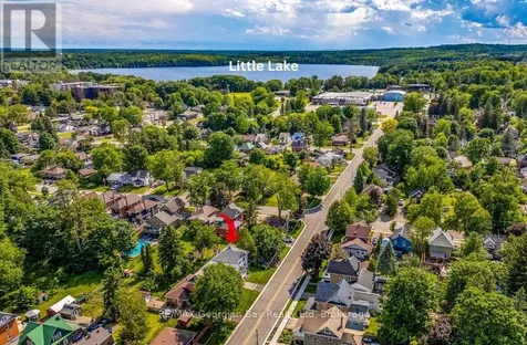423 Ellen Street Midland ON L4R 2H7