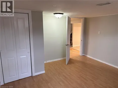 249 Federal Street Stoney Creek ON L8E 1P6