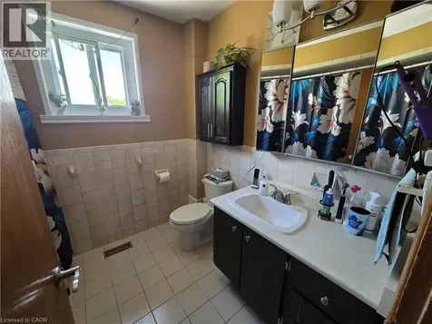 137 Wentworth Street North Hamilton ON L8L 5V6