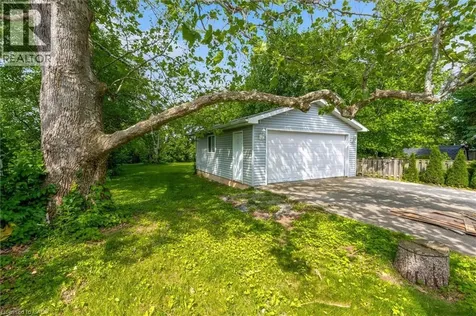 18 Bonavem Drive St. Catharines ON L2N 1X8