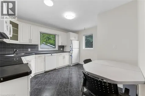 18 Bonavem Drive St. Catharines ON L2N 1X8