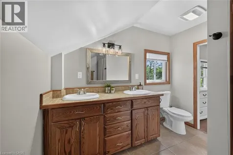 41 Erie Street South Selkirk ON N0A 1P0
