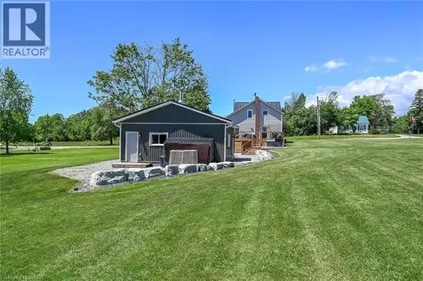 41 Erie Street South Selkirk ON N0A 1P0