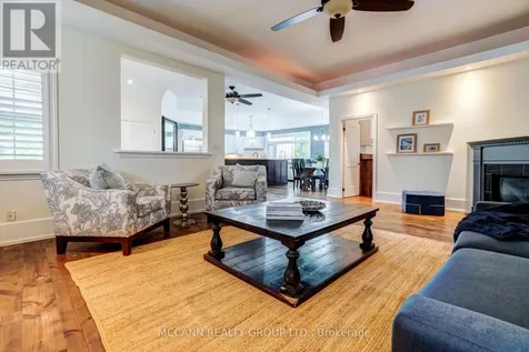 9 Charles Street Whitby (brooklin) ON L1M 1A5