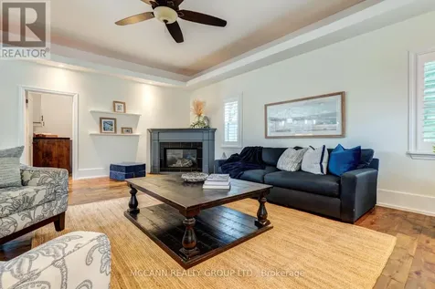 9 Charles Street Whitby (brooklin) ON L1M 1A5