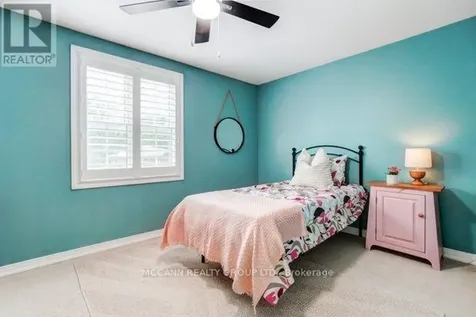 9 Charles Street Whitby (brooklin) ON L1M 1A5