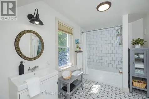 14 Milton Street Bracebridge ON P1L 1G8