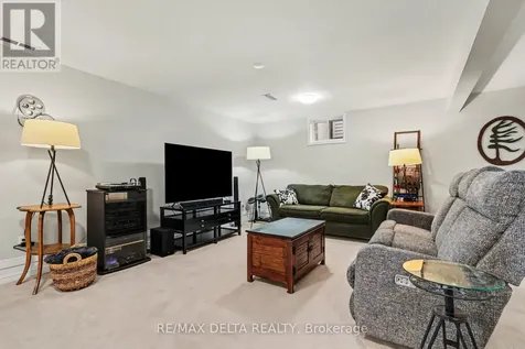 604 Valin Street Ottawa ON K4A 3L9