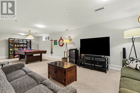 604 Valin Street Ottawa ON K4A 3L9