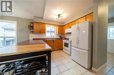 12 Stiefelmeyer Crescent Baden ON N3A 2L1