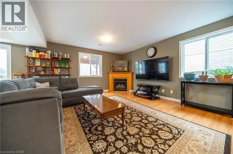 12 Stiefelmeyer Crescent Baden ON N3A 2L1