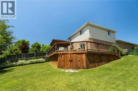 12 Stiefelmeyer Crescent Baden ON N3A 2L1