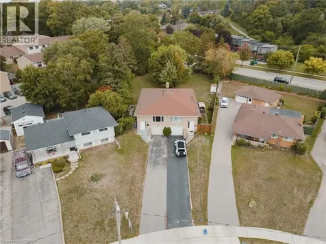 310 Southill Drive Kitchener ON N2A 2R1