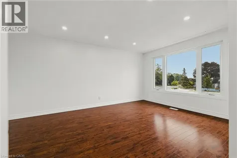 310 Southill Drive Kitchener ON N2A 2R1