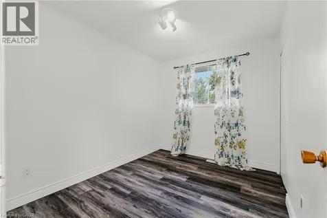 310 Southill Drive Kitchener ON N2A 2R1