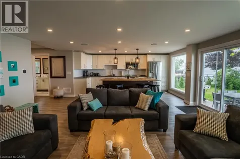 2118 Lakeshore Road Dunnville ON N1A 2W8