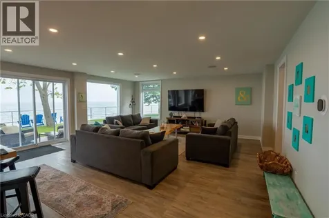 2118 Lakeshore Road Dunnville ON N1A 2W8