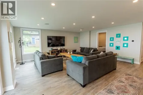 2118 Lakeshore Road Dunnville ON N1A 2W8