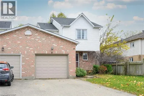 8 Buss Court Thorold ON L2V 5B1