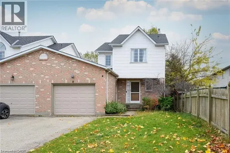 8 Buss Court Thorold ON L2V 5B1