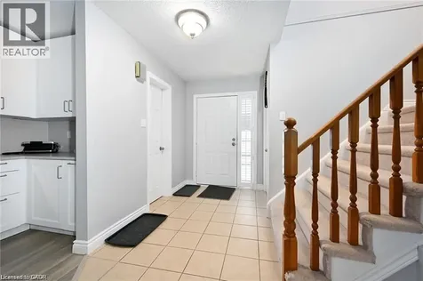 8 Buss Court Thorold ON L2V 5B1