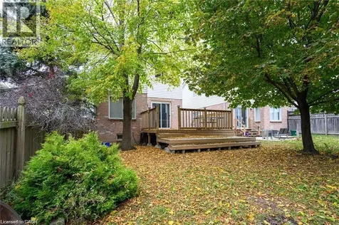 8 Buss Court Thorold ON L2V 5B1