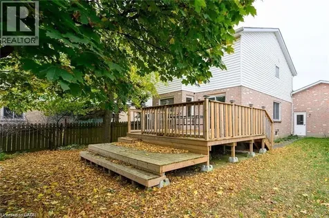 8 Buss Court Thorold ON L2V 5B1