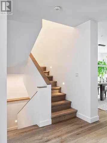 73 Pineglen Crescent Ottawa ON K2G 0G9
