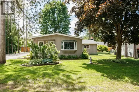 5 Golf Avenue Southwest Wasaga Beach ON L9Z 1K2