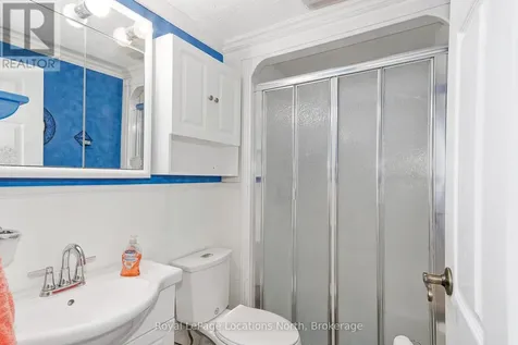 5 Golf Avenue Southwest Wasaga Beach ON L9Z 1K2