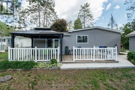 5 Golf Avenue Southwest Wasaga Beach ON L9Z 1K2