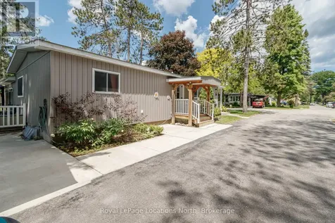 5 Golf Avenue Southwest Wasaga Beach ON L9Z 1K2