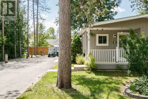5 Golf Avenue Southwest Wasaga Beach ON L9Z 1K2