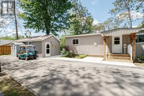 5 Golf Avenue Southwest Wasaga Beach ON L9Z 1K2