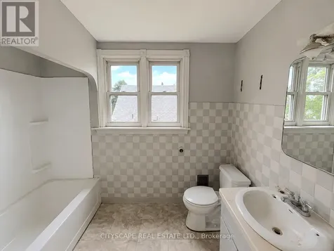 238 Lancaster Street West Kitchener ON N2H 4V1