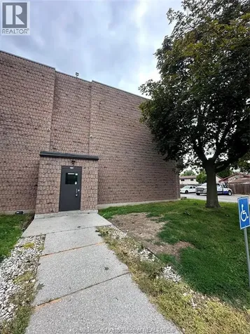276 Merritt Avenue Chatham ON N7M 3G1