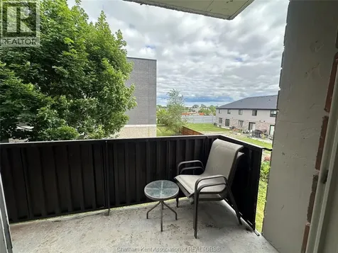 276 Merritt Avenue Chatham ON N7M 3G1
