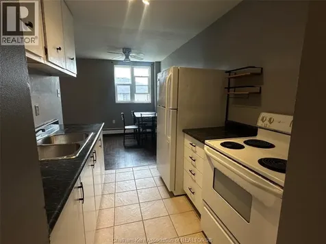 276 Merritt Avenue Chatham ON N7M 3G1