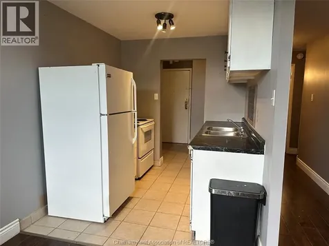276 Merritt Avenue Chatham ON N7M 3G1
