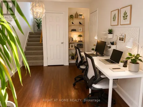 371 Fairgate Way Oakville (wc Wedgewood Creek) ON L6H 6Y1