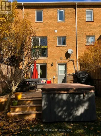 371 Fairgate Way Oakville (wc Wedgewood Creek) ON L6H 6Y1