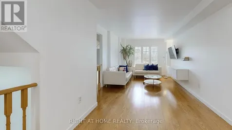 371 Fairgate Way Oakville (wc Wedgewood Creek) ON L6H 6Y1